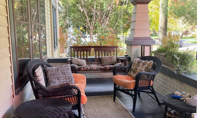 Birmingham Casa | Charming Downtown Birmingham 5 Bedroom Home