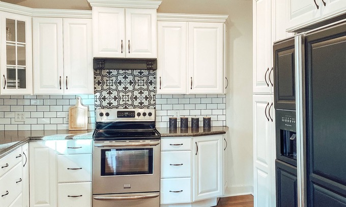 Baxter Casa | Charming Downtown Home, Walking Distance to The Monarch Wedding Venue