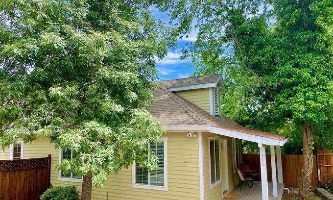 Grass Valley Casa | Charming Downtown Cottage