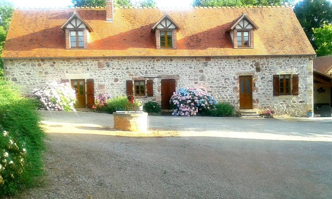 Haut-Bocage Cabaña | Casa rural con encanto: Animales, chimenea y jardín en Haut-Bocage