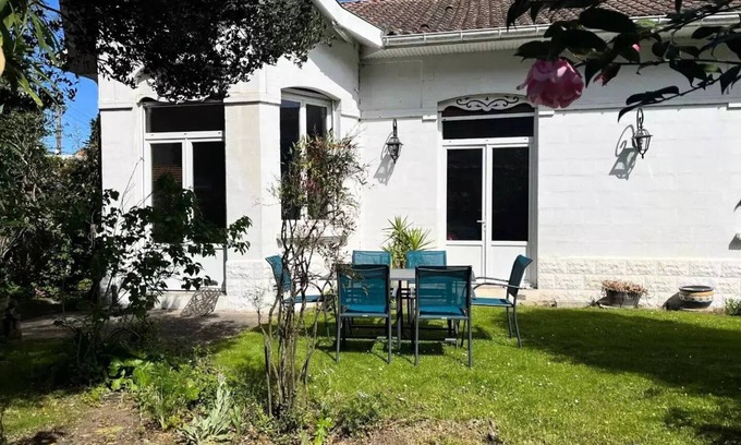 Cote Landaise Villa | Charming Familienhaus mit Garten, nahe dem Strand von Joigny