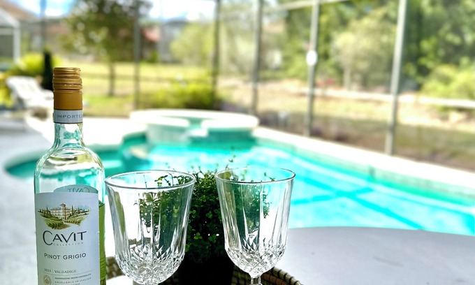 Windwood Bay Casa | Charming family retreat w/ Pool and amenities. Near Disney & Top Attractions