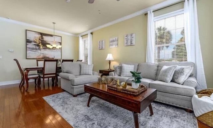 Port Tampa City Casa | Charming Family Retreat: Cozy Traditional Home in the Heart of South Tampa!