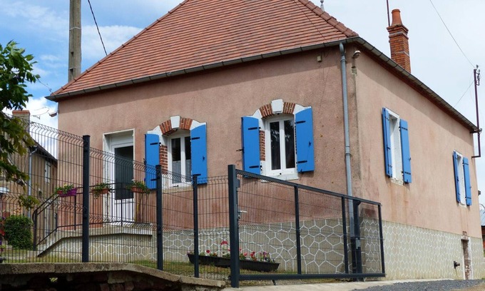 Saligny-sur-Roudon Cabaña | Casa rural en mini granja, 4-6 personas, animales, cerca de actividades, ideal familias