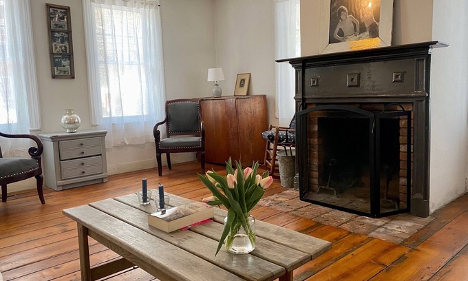 Waitsfield Casa | Charming Farmhouse in Waitsfield Village - Walk to River, Shops & More