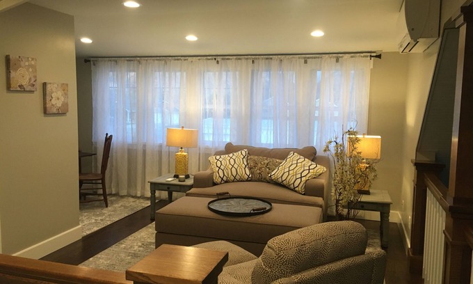 South Weber Otro | Charming Farmhouse w/ Hot Tub in Bedroom Community