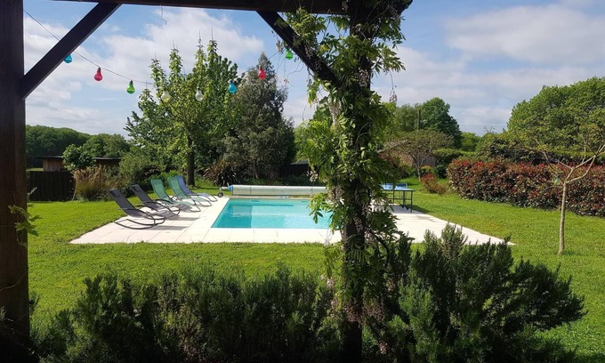 Dournazac Otro | Charming farmhouse w/ private heated in-ground pool in the regional Parc Naturel