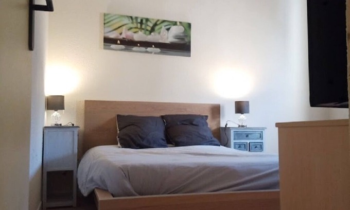 Chevigney-sur-l'Ognon Apartamento | Charming T2 in the heart of a village
