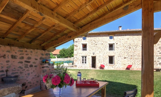 La Valla-sur-Rochefort Cabaña | Casa rural acogedora con chimenea, jardín y zona de barbacoa
