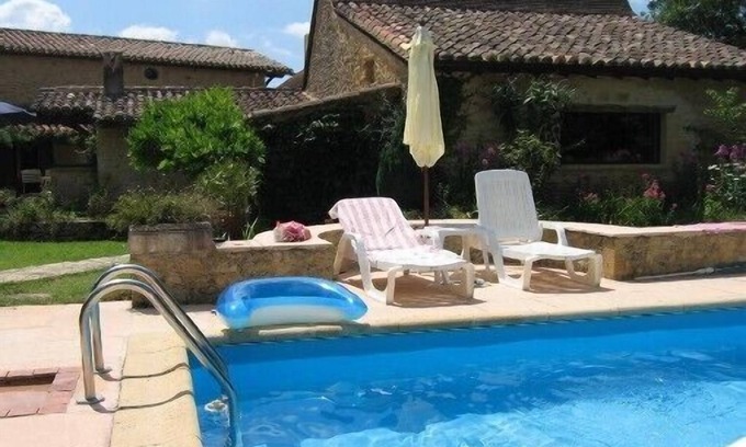 Mauzac-et-Grand-Castang Cabaña | Encantadora casa de campo, tranquilo descanso ideal con piscina y sauna