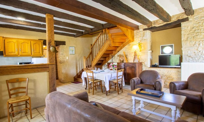 Saint-Aubin-de-Nabirat Cabaña | Casa rural con jardín, terraza y wifi cerca de Sarlat. Ideal para familias y amantes de la naturaleza.