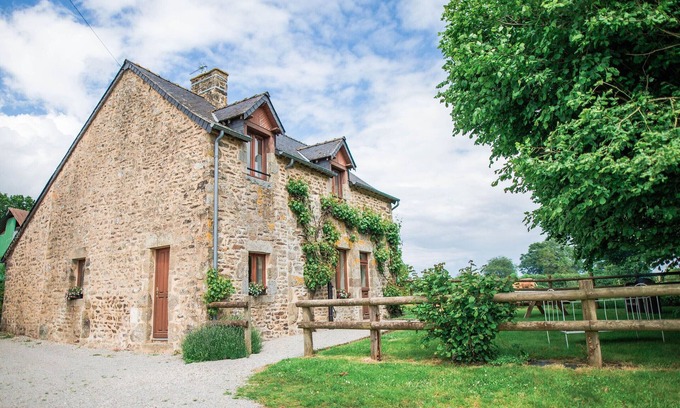 Saint-Leonard-des-Bois Cabaña | Casa rural en los Alpes Mancelles: actividades y comodidad garantizadas
