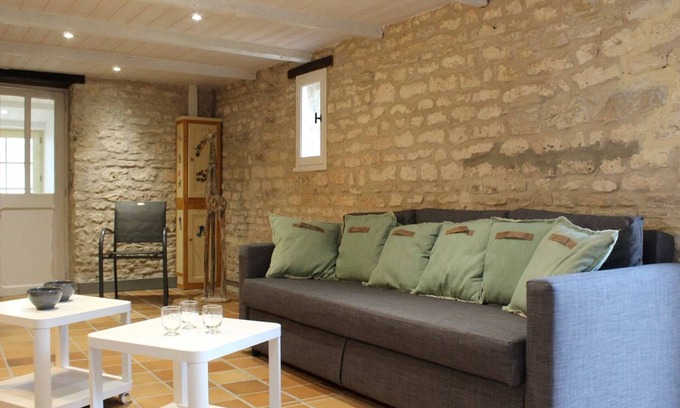 Saint-Pierre-d'Oleron Casa | Casa con encanto en Saint-Pierre-d'Oléron, cerca del centro, 5 plazas, jardín y patio.