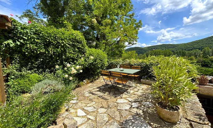 Saint-Vincent-de-Cosse Casa | CASA ADORABLE CON VISTA A LA DORDOGNE CERCA DE BEYNAC