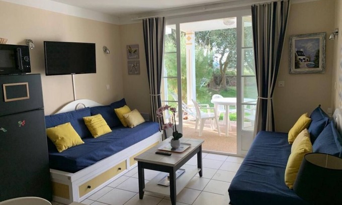 Bourgenay Apartamento | Charming T2 ground floor with heated pool