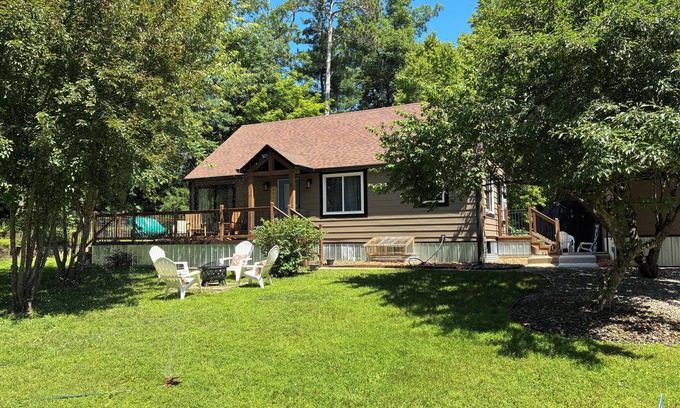 Nisswa Casa | Charming! Fun activities all year for all ages. Fully stocked home.