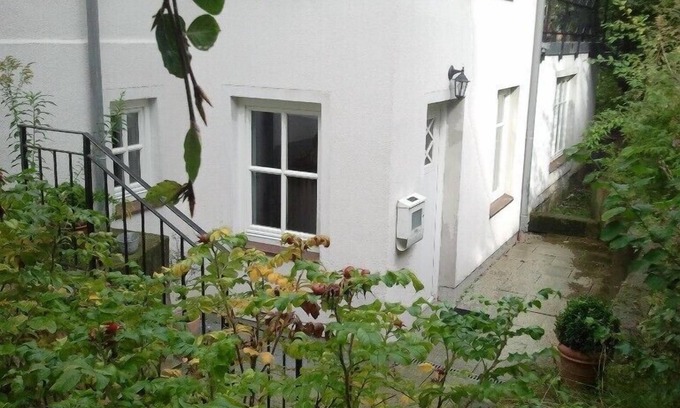 Rahlstedt Apartamento | Encantador apartamento en planta baja con 95m² en una antigua villa, a 20 minutos de la estación principal./ Ciudad