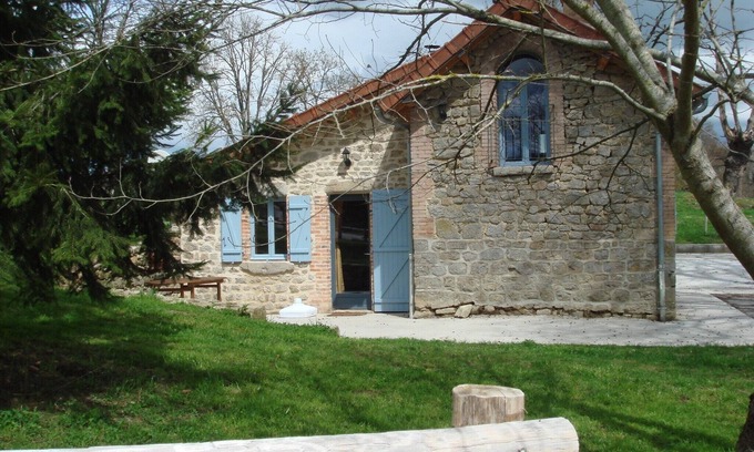 Peyrat-la-Noniere Cabaña | Encantadora casa de campo de 4 orejas Peyrat Nonière el dominio con el castillo - estanque - Pesca