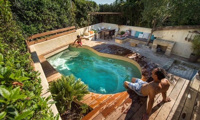 Gallician Cabaña | casa de campo en la piscina jacuzzi privado Camarga