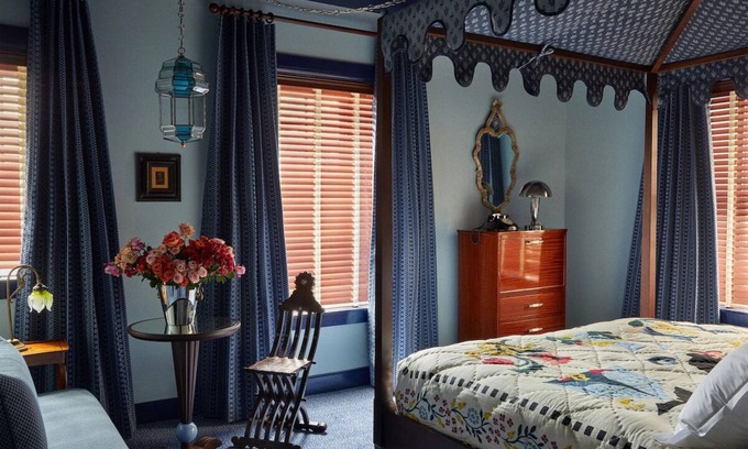 Mount Vernon Casa | Charming Gothic Room w/ Plush Quilted Bedding Near Baltimore's Attractions