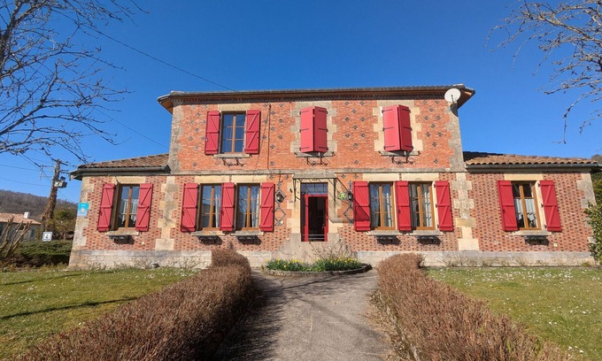 Futeau Cabaña | Gîte familial au cœur de l'Argonne : 3 chambres, cuisine équipée, proche Verdun et Reims