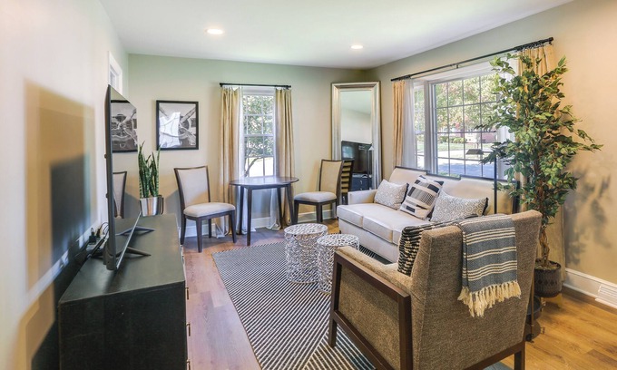 Greensboro Casa | Charming Greensboro Home - 2 Mi to Downtown!