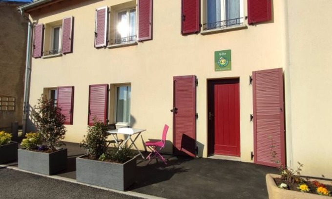 Ville-au-Val Cabaña | Apartamento con Historia en el Centro de Ville-au-Val