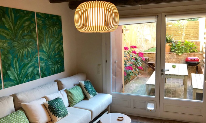 La Bisbal d'Emporda Casa | Casa con encanto Empordà Costa Brava cerca de mejores playas jardin y terraza