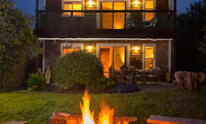 Warrenton Casa | Retiro costero artesanal con encanto