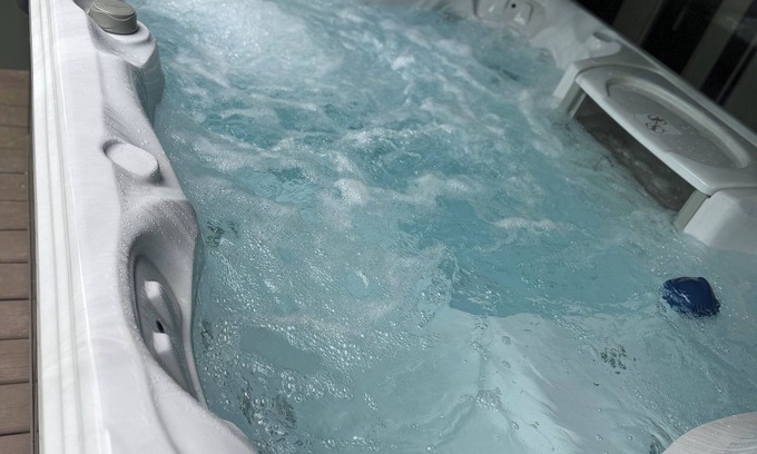 Hidden Valley Casa | ¡Espaciosa sauna y jacuzzi en Hidden Valley Getaway!