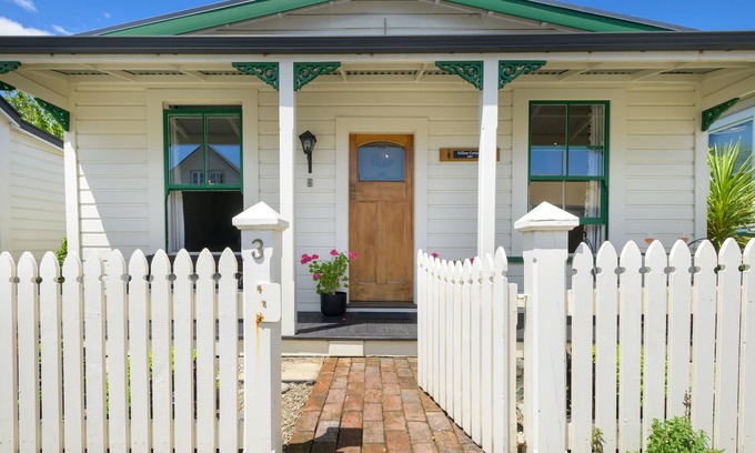 Nelson Cabaña | Charming Historic Cottage 3 minutes to city centre