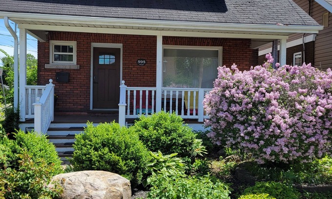 North Bay Casa | Charming historic home w/ parking, walk to downtown, waterfront, shops & more.
