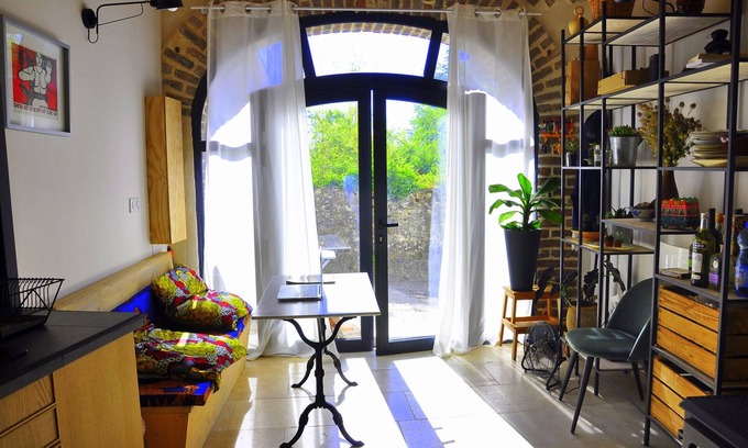 Allegre Les Fumades Casa | Charming house with stunning views