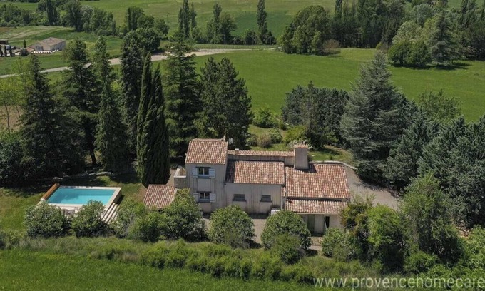 Revest-des-Brousses Villa | Vrbo Property