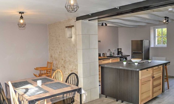 Chedigny Cabaña | Gîte Lumineux avec Jardin Privatif et Equipements Modernes près de Sites du Val de Loire