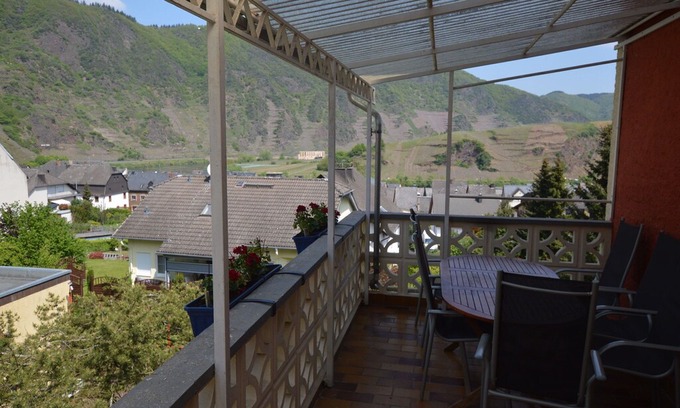 Bremm Casa | Charming Holiday Home in Bremm Eifel with Garden