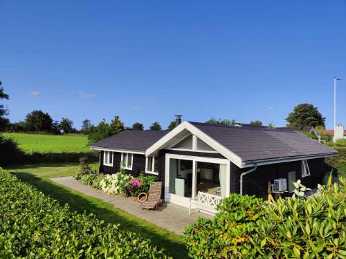 Hvidbjerg Strand Casa | Charming Holiday Home Near The Beach