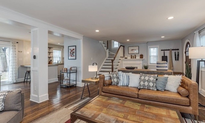 Harters Heights Casa | Charming home 1 mile to ND Families Welcome