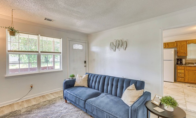 Birmingham Casa | Charming Home < 6 Mi to Dtwn Birmingham!