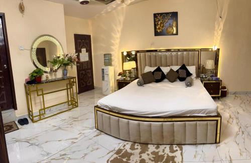Clifton Casa | Charming Home banglow