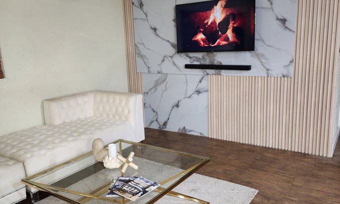 West Park Apartamento | Charming Home Centrally Located in South Florida