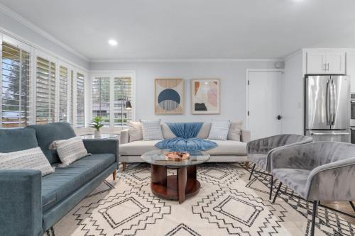 Crossroads Casa | Charming Home in Bellevue Near Downtown n Microsoft