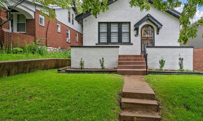 Tower Grove South Casa | Charming home in St. Louis / ABODEbucks