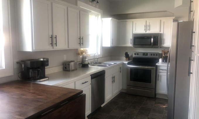 Bowling Green Casa | Charming Home in a Perfect Spot