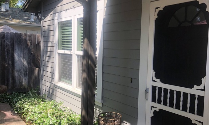 Folsom Casa | Charming home located in the Historic District of Folsom .