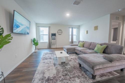 San Antonio Casa | Charming Home - Mins from SeaWorld & The Alamo