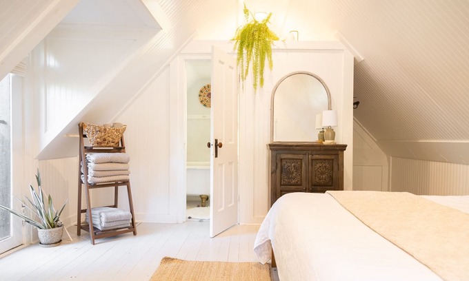 Washington Park Cabaña | Charming Home-Modern Comforts & Style-300+ Reviews