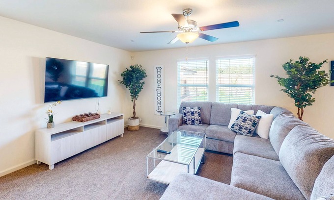 Visalia Casa | Charming home near National Forest & Lake