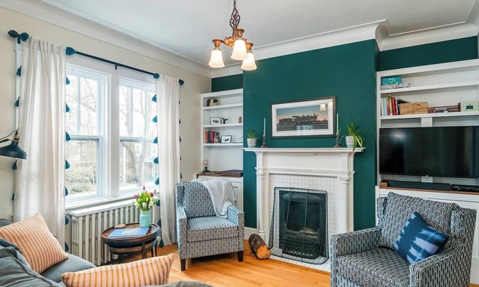 Waterford Valley Casa | Charming Home on the West Side of Downtown