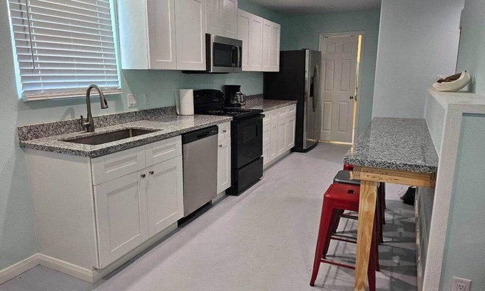 Gilchrist Casa | Charming home w/fantastic view. Kid and Pet Friendly